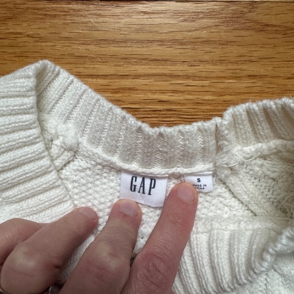 Gap Women’s Crew Cable Knit Sweater, Ivory, Small - Picture 4 of 6